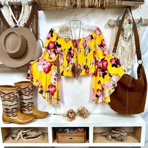 Off shoulder Anthropologie JAASE Gypsy sleeves boho floral blouse w western vibe